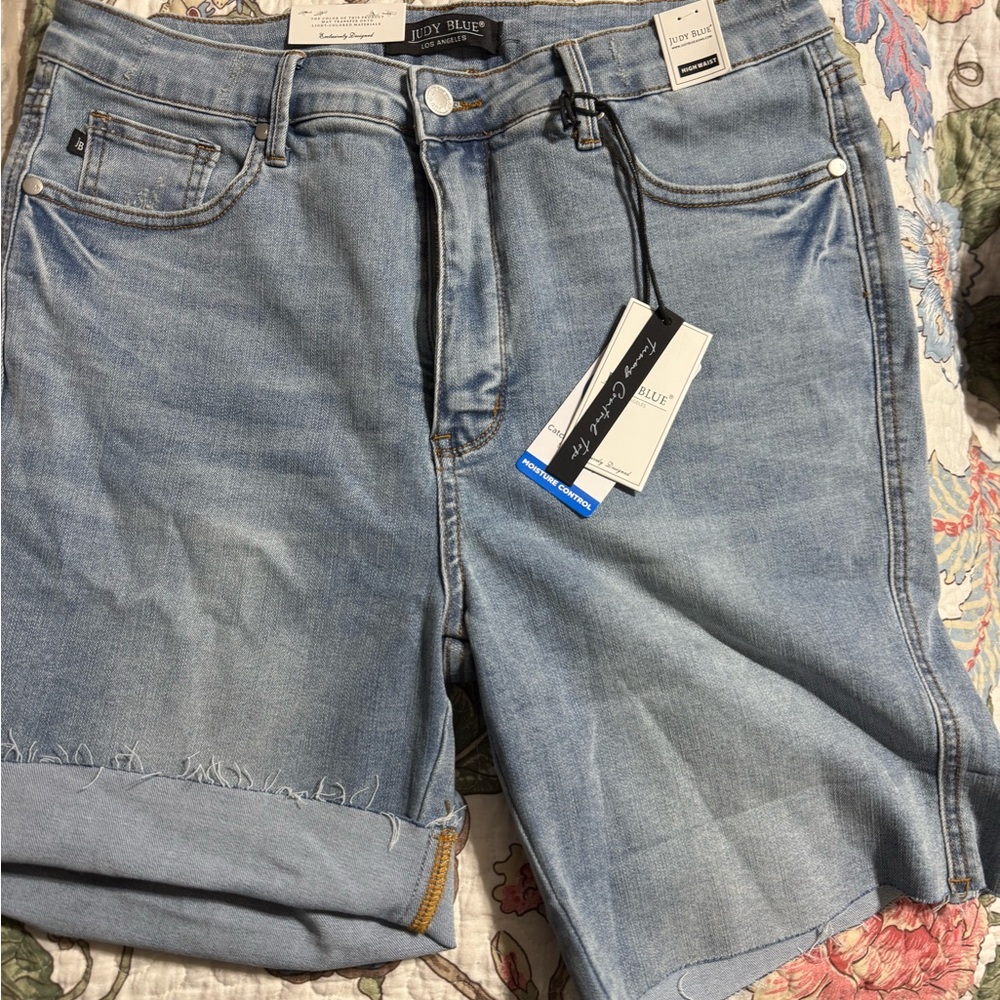 Judy Blue Women's Light Blue Jean Shorts